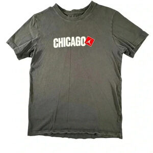 Nike Air Jordan Shirt Mens Small Black Windy City Chicago Graphic Short Sleeve